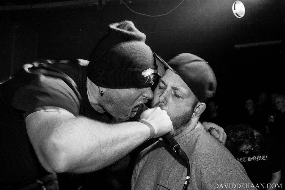 Exclusief! Luister naar 'EST. TODAY', de nieuwe EP van hardcireband FIT FOR THE BLEEDING  error-error.com/blog/stream-ni…