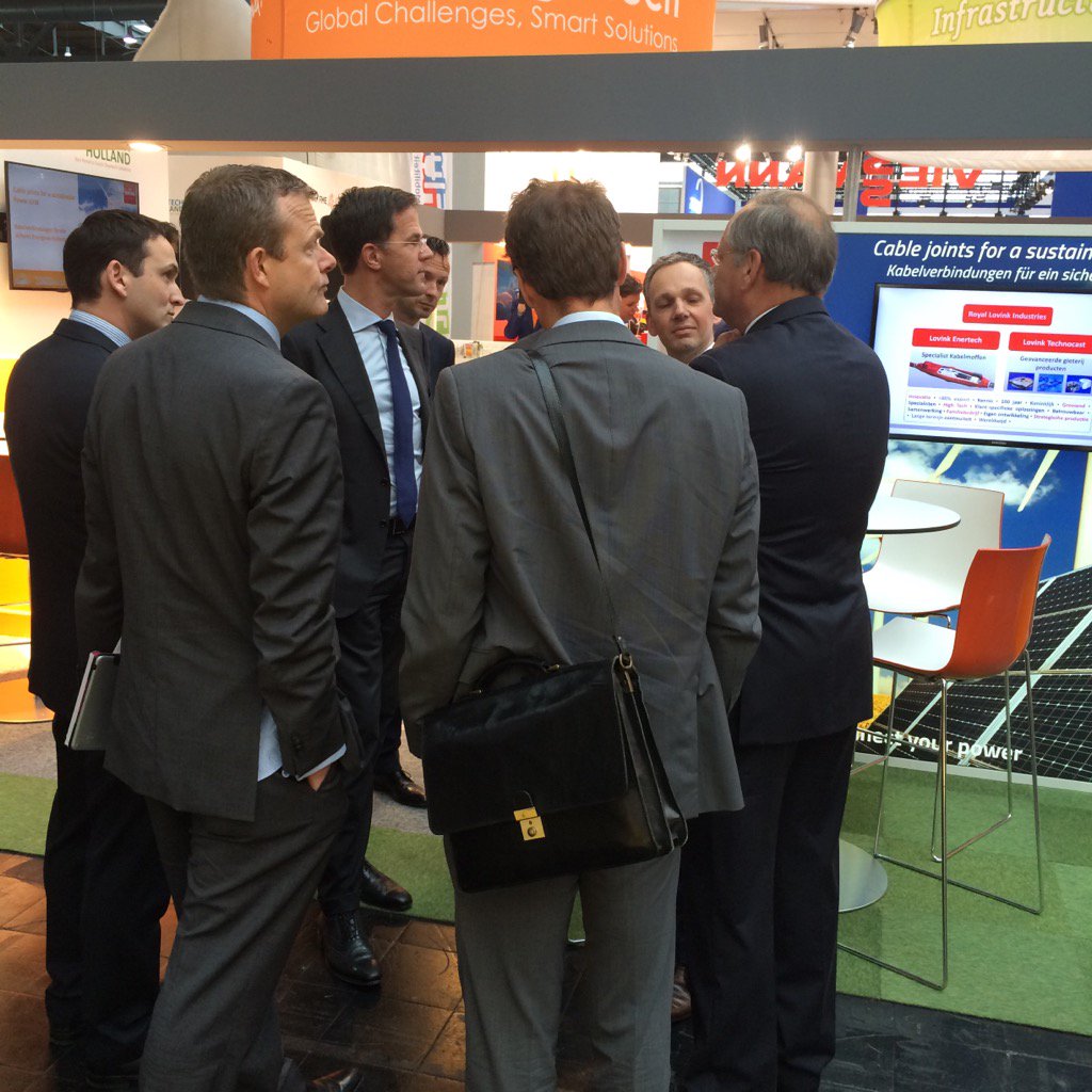 Premier Rutte bij Royal Lovink #HM16 #smartindustry