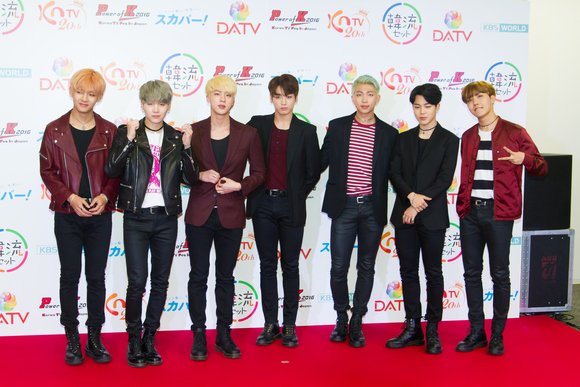 Kstyle_news's tweet photo. 【PHOTO】防弾少年団、4/24(日)開催「Power of K 2016～Korea TV Fes in Japan」…フォトセッションに登場“シックなスタイル” https://t.co/OzQ6lVZqgI https://t.co/h1JQHXsALZ
