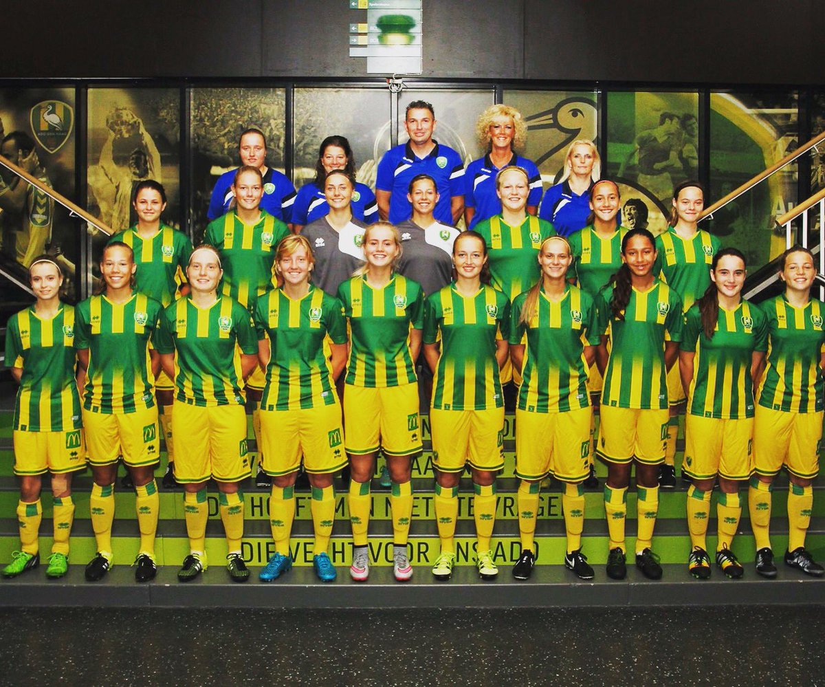 Baronieda1's tweet photo. Morgen om 19:30 uur hebben we de aftrap tegen jong @ADODHVrouwen op de Blauwe Kei! #vvbaronie #vrouwenvoetbal https://t.co/upmPUUnMrU