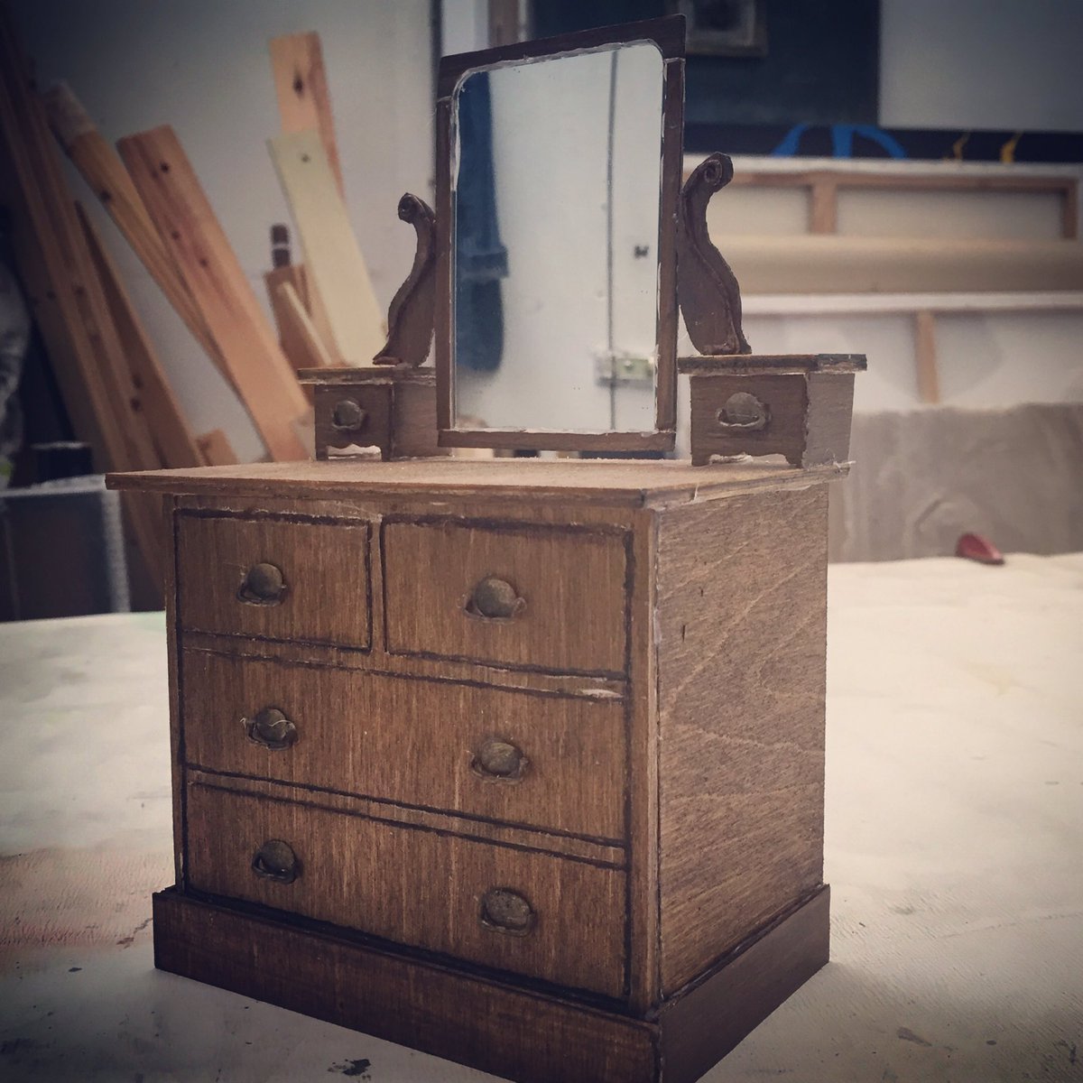 Dressing table :) 
#stopmotion #animation #miniature