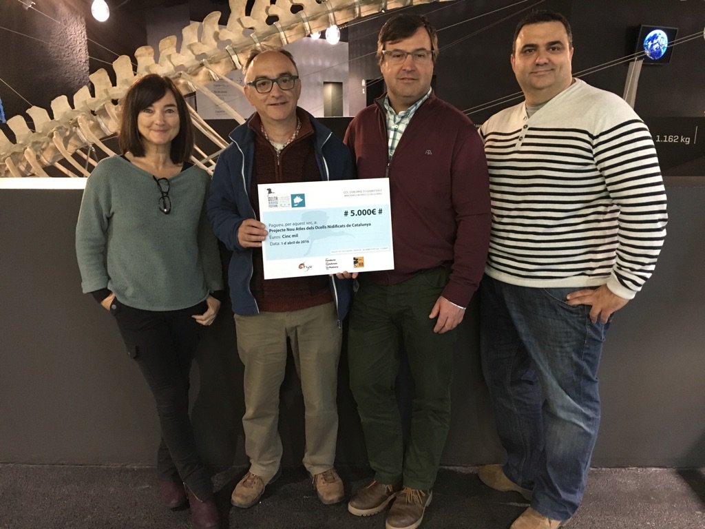 DeltaBirdingF's tweet photo. Un compromís,una realitat! @DeltaBirdingF 2015 amb l'Atles d'ocells nidifcants de Catalunya https://t.co/LtOvooGdeV https://t.co/9Y6dhJs3qh