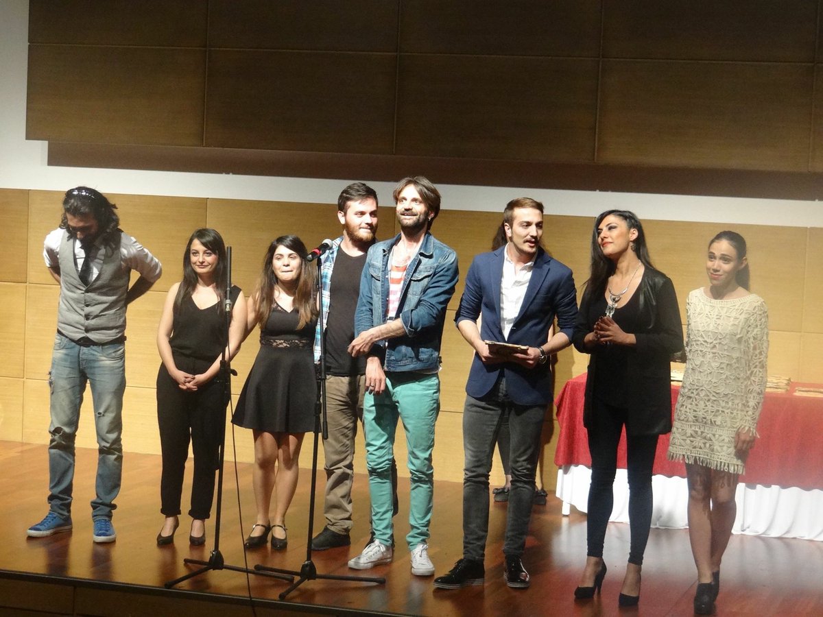 XVI. #DireklerarasıSeyirciÖdülleri Töreninden.

Ümit Veren Yeni Tiyatro: 
Kassandra Reality Show <a href="/demtiyatrodem/">Tiyatro D.E.M</a>