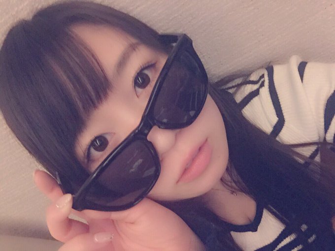 サングラスの似合わなさは異常 https://t.co/3HHyDYm6gb
