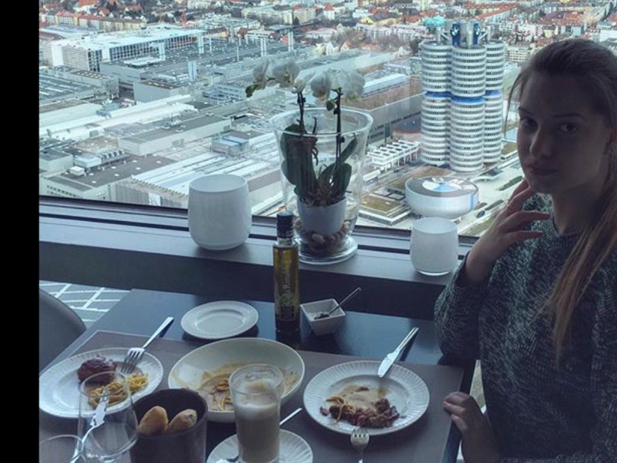 soundofmunich's tweet image. auffi! #freecross #water #sun #snow (@ Olympiaturm in München, Bayern) swarmapp.com/c/iO5Dh4KBTnQ