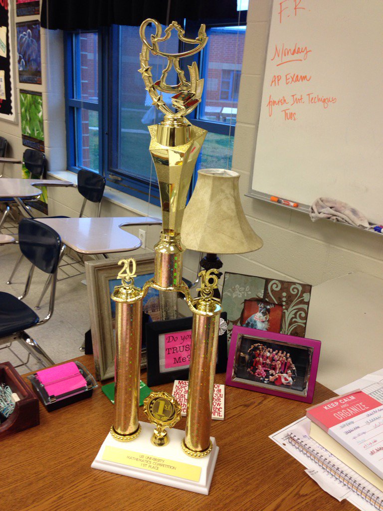 mrsf4math's tweet photo. There's something to start your Monday morning off right!!! WOW WV Mathematicians!!! Impressive! #dubvision2015 https://t.co/ydMwO06G5M
