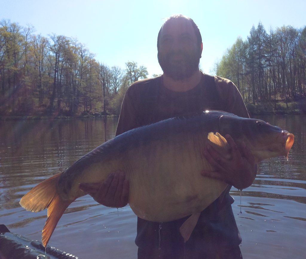 Brian in again with 54 lb (24 kg) mirror and a pb. Cracking start to his session. #pb