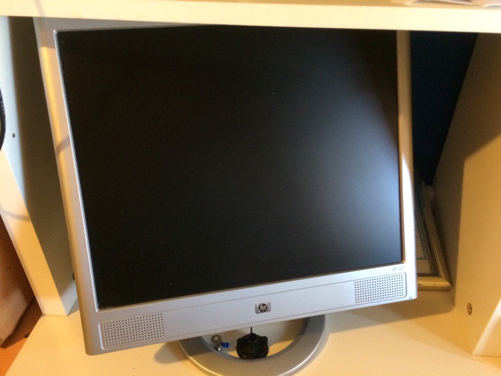 delrio_mj's tweet photo. ¡Me gusta! "Monitor HP" en #wallapop https://t.co/s9WTRGVJ2y https://t.co/jUV5Zb4DhO