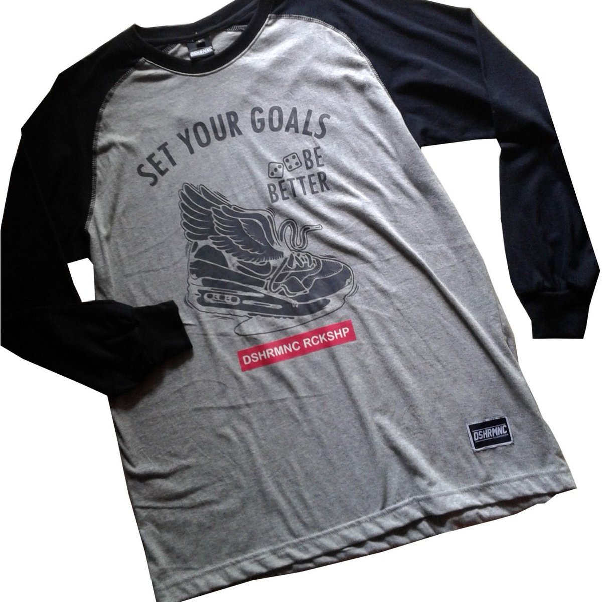 Ls.combination shoes
idr.120k / 120.000
available size L,xL,xxL
for order : 089604368944 / 7d2a0a3b