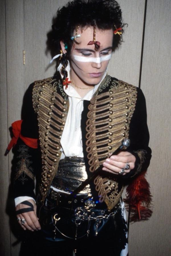 PunKandStuff's tweet photo. Don't you ever, don't you ever
Stop being dandy, showing me you're handsome? https://t.co/rBML5kbHq2