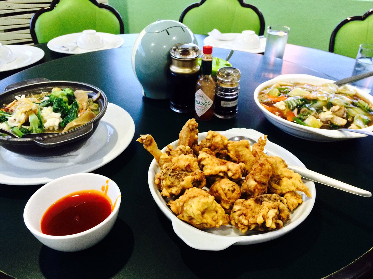 KRIAtinine's tweet photo. Aghhhhhhh😍 Chinese dindin😋👅🐽🐷 thank you mommy Nenita Remolar 💕😘 #ahfat https://t.co/vy062Lblmg