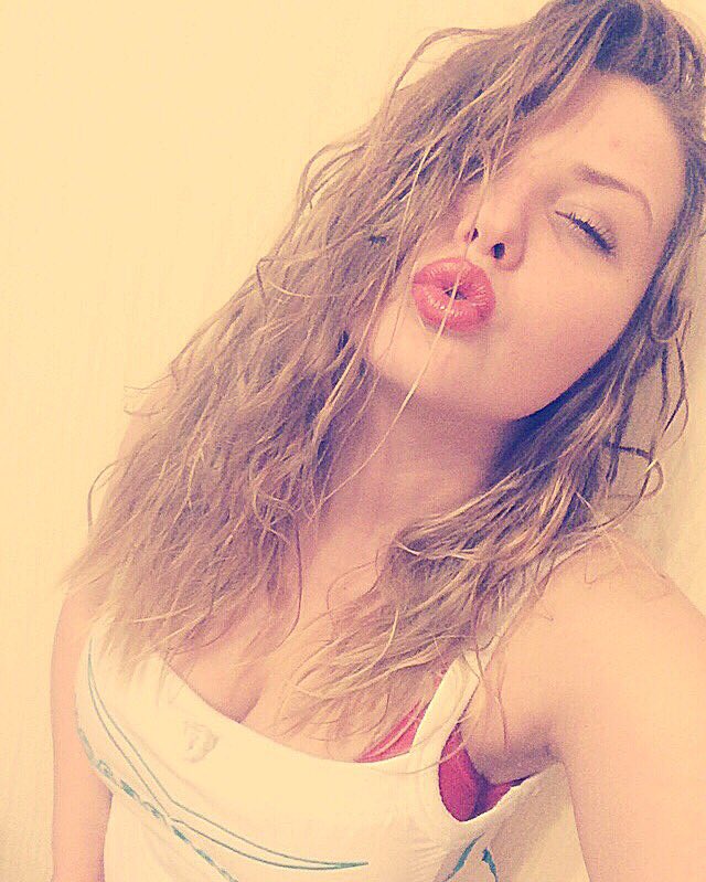 Bhargav_patel29's tweet image. &quot;@vyac4eslavovna: Каждый человек сама по себе счастливый 😝😎 https://t.co/BYDevy754a&quot; nice pix