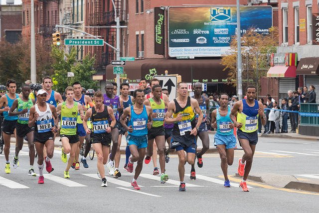 RWAdvanced's tweet photo. To pace a marathon, it's not about how fast you start but who you run with: https://t.co/nIgfOeAtHY https://t.co/Osagq71kig