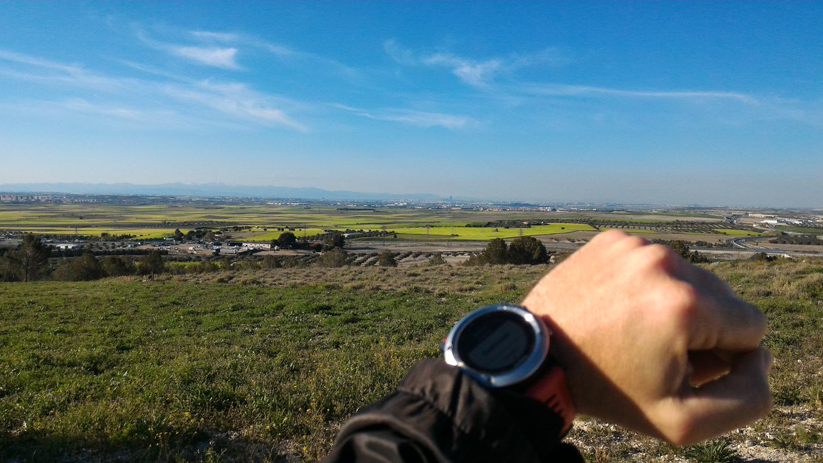 g_ilde's tweet photo. #VamosGarmin con Madrid y la sierra al fondo https://t.co/8ShDcjfsTx