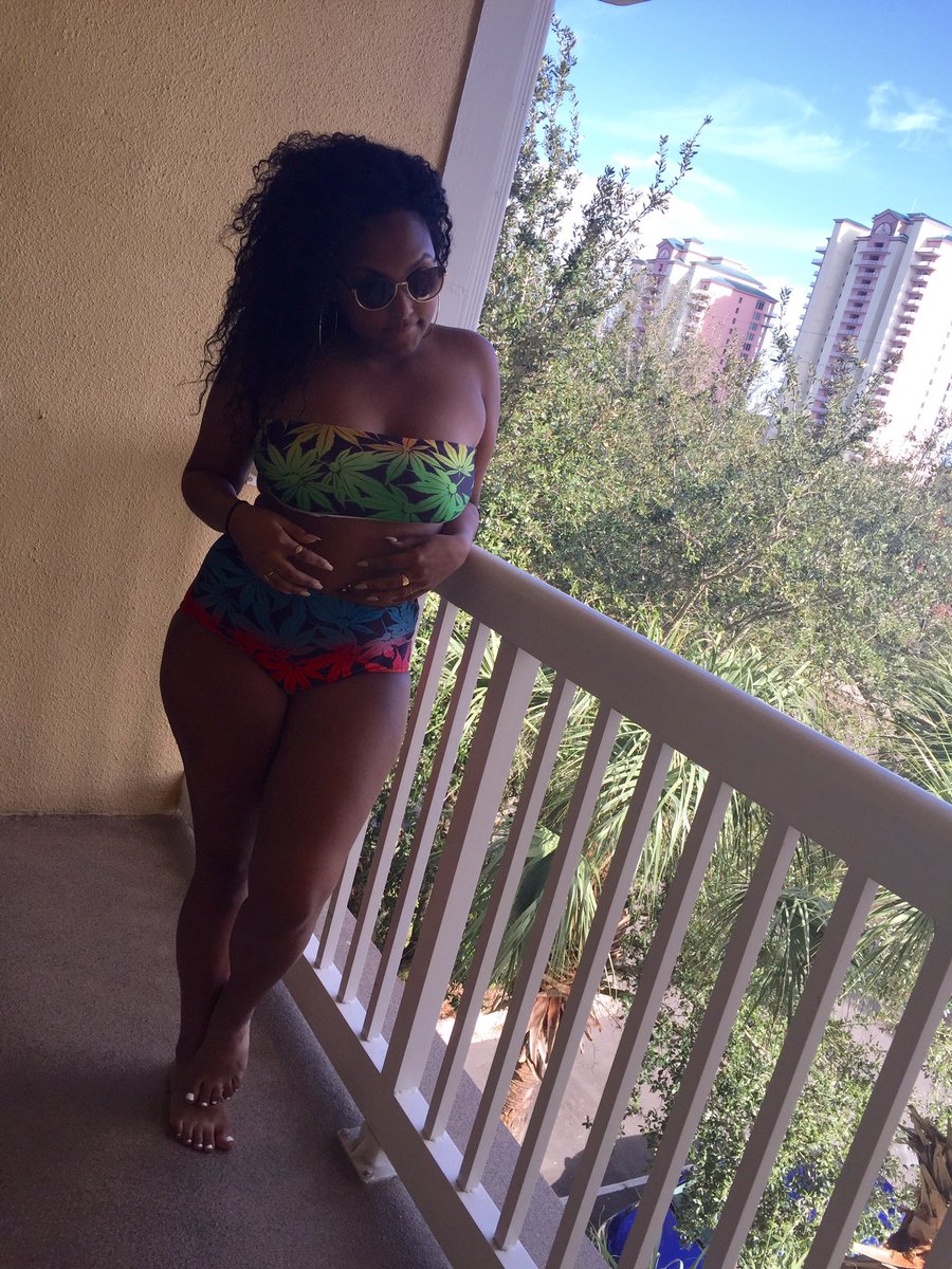 foreignbunnies's tweet photo. Angolan/cape Verdean ❤️❤️
Twitter:@Luzeicaaa https://t.co/1qTbMEj2H2