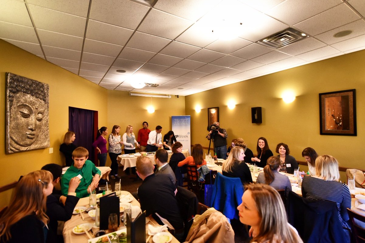 GrahamImages's tweet image. Sushi rolling class @gingerootz as part of #ypweek by @pulsefoxcities