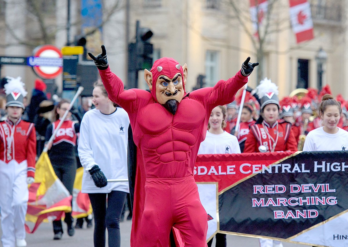 london_parade's tweet photo. Check out @ThisIsHCHS rocking it at #LNYDP2016. Great job.
https://t.co/TDbZFonhcy https://t.co/mNXrXuD61Y
