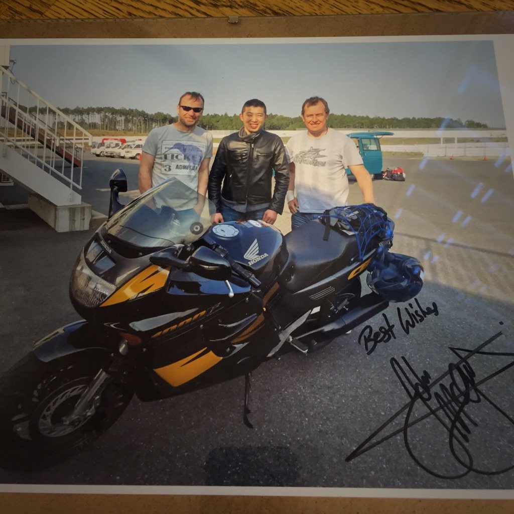 <a href="/bruce_anstey/">Bruce Anstey</a>  Thank you that you took me a nice photo😊 I pray for your victory👍