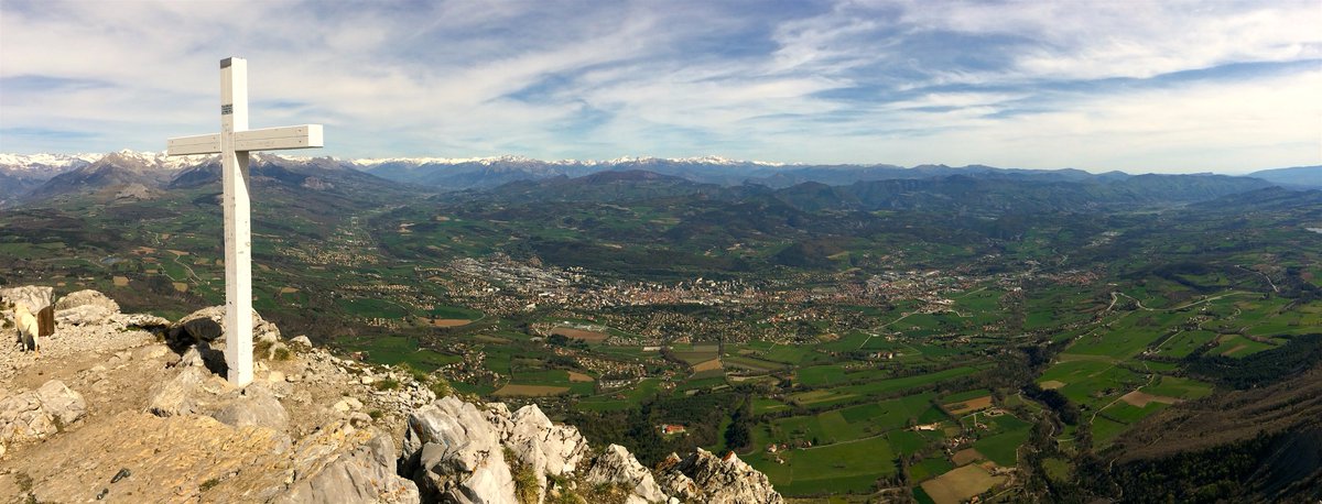 ImagesDuCoin's tweet photo. Sur les sommets du bassin Gapençais #Charance #myhautesalpes @chpierrel @Tourisme_PACA #MagnifiqueFrance https://t.co/ukFQHA1F0F