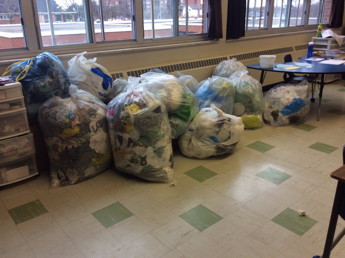 grade5olol's tweet photo. #PlasticBagGrab 2326 plastic bags that is over 10 bags per student capita.  OLOL Eco Avengers doing their thing. https://t.co/L6g7CDqldr