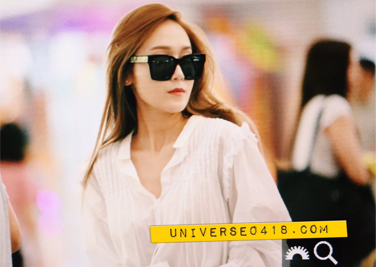 [PIC][25-04-2016]Jessica trở về Hàn Quốc vào tối nay Cg5HxJBUoAE62Tg