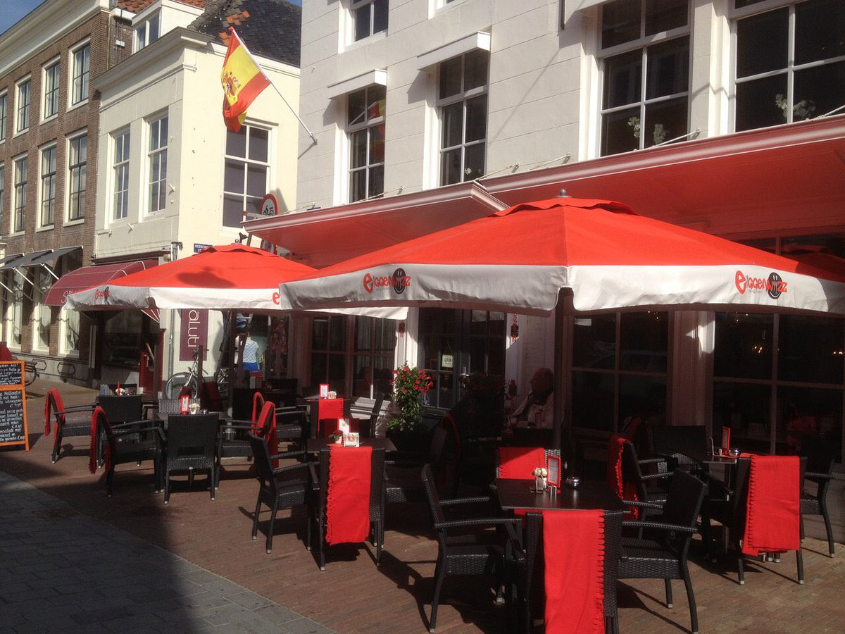 Brasserie Eiggenwijzz in Middelburg vanmorgen ingericht met de #Mondrian espresso lijn. #kwaliteit ☕️😃