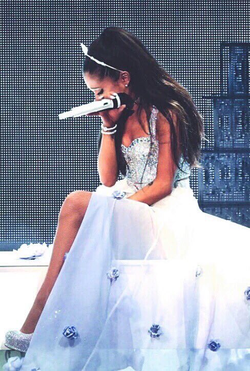 Helena Grimwood,21,savunma sanatları, Athena'nın kızı.