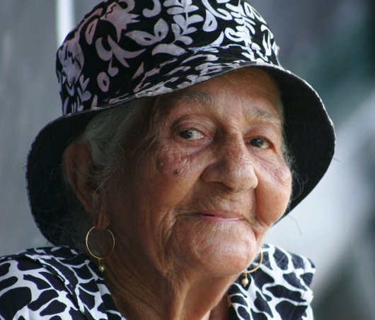 anzoateguitv's tweet photo. ¡Feliz Cumpleaños, Toquita! 
Hoy la dama del deporte oriental,  nuestra fanática No. 1 arriba a sus 97 años 🎂🙌🎉 https://t.co/8HjeayvIpk