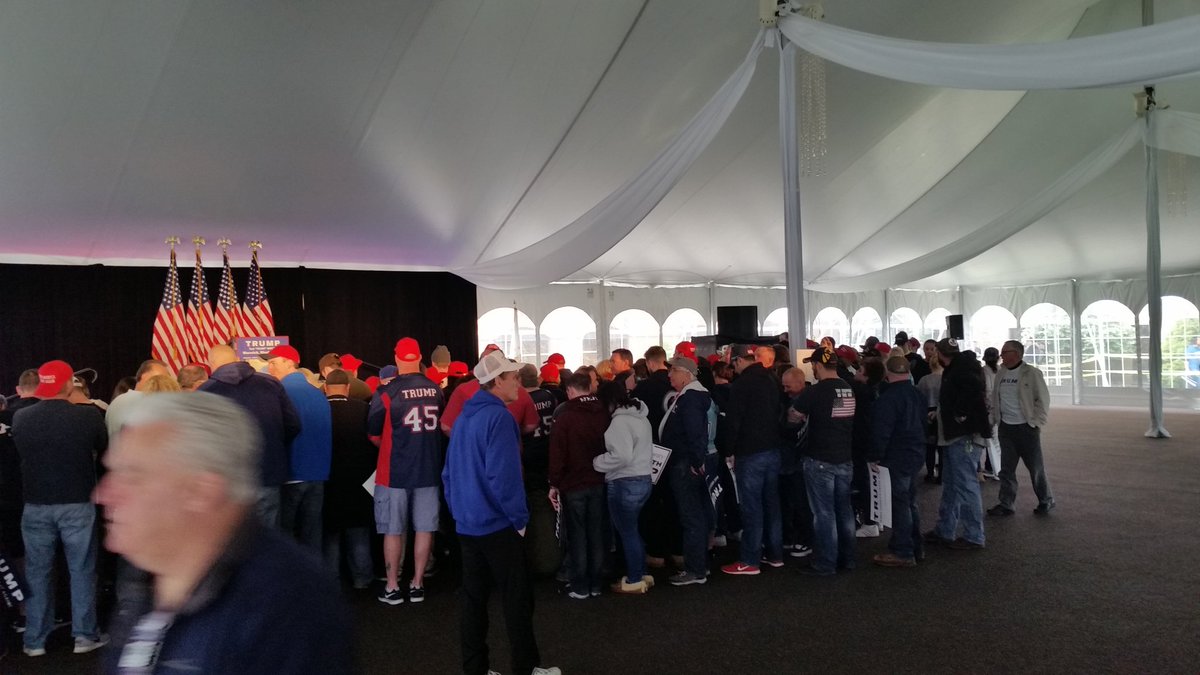 They re not all going to fit! <a href="/realDonaldTrump/">Donald J. Trump</a> in warwick <a href="/NBC10/">NBC 10 WJAR</a>