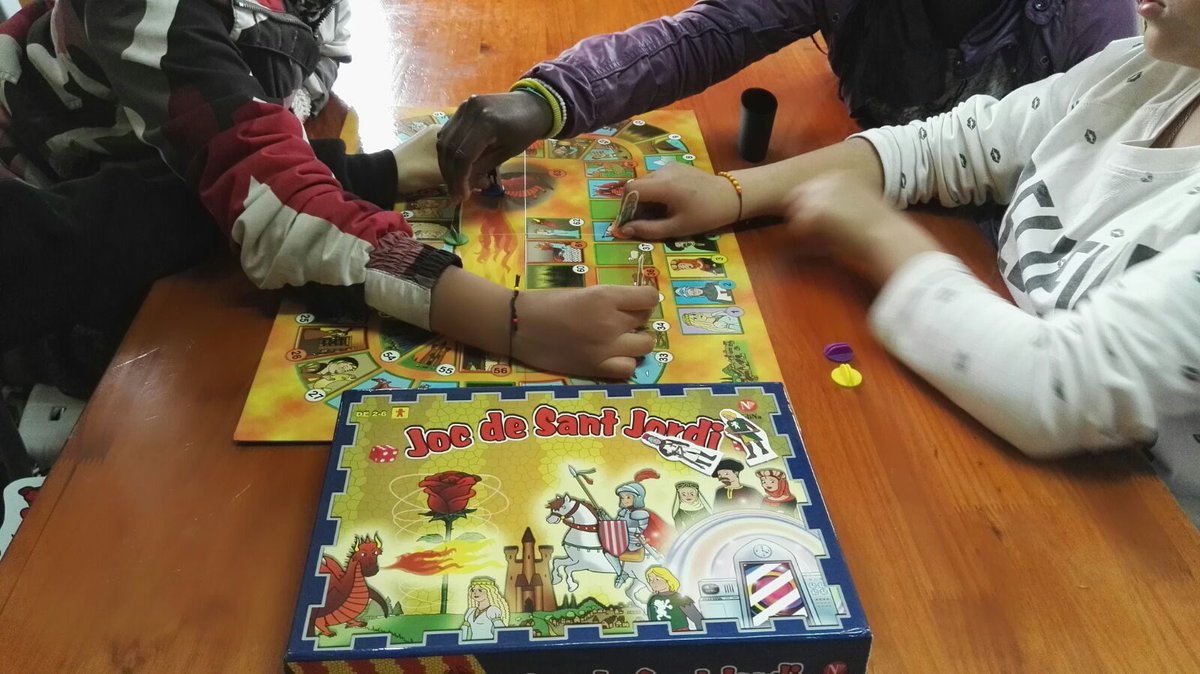 ludojove's tweet photo. setmana de St.Jordi amb un munt d'activitats per a infants i joves a #ludomb2 #somludo #Microcurts #CaixaPoinfancia https://t.co/xwyRXHgR8x