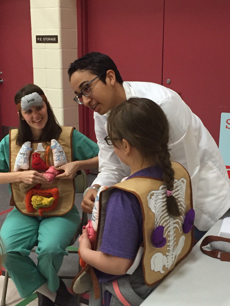 EwaMatuszewski's tweet photo. "What's this?" @BCBSM check out the #MiniMedSchool sponsored by #OCOMA, @MSU_Osteopathic. @MedNetOne is helping out. https://t.co/UcVfoOdQpf