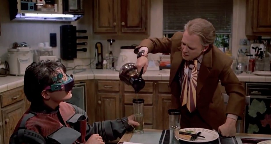 We_Tech_News's tweet photo. Yes, the wearable tech is a very old idea.. #WTN #WearableTech #lol #funny #BackInFuture #tech #film #BreakfastClub https://t.co/Hq5mypaESA