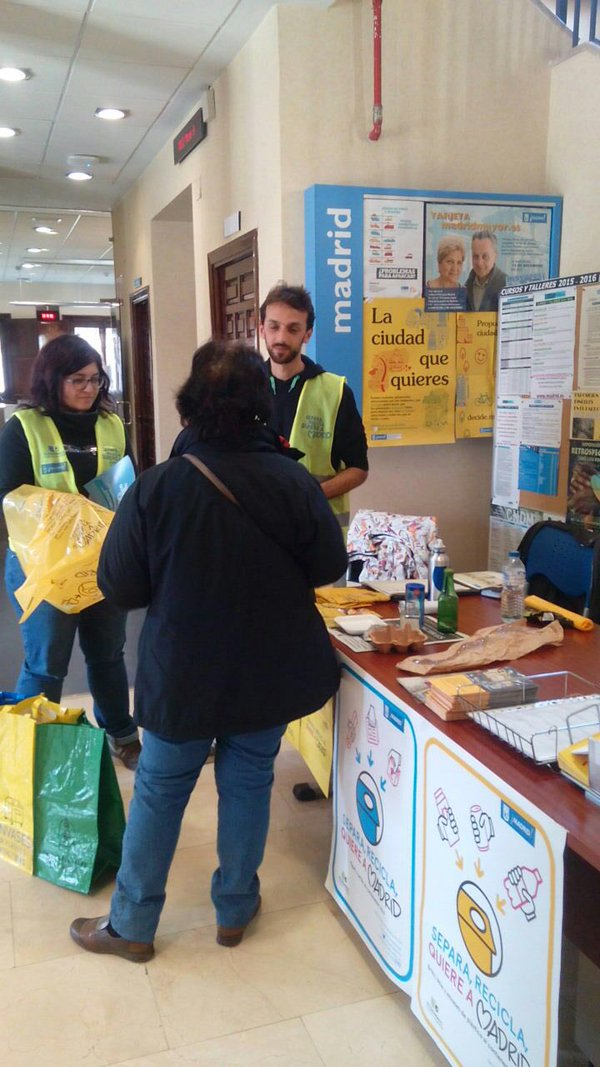 En #MadridRecicla, hemos resuelto vuestras dudas en más de 300 mesas informativas 📊 😃