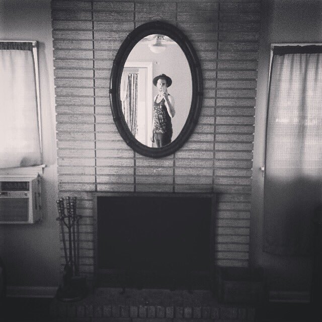PortSolace's tweet photo. through the looking glass!
#portsolace #throughthelookingglass https://t.co/38ZDk3Sd3V