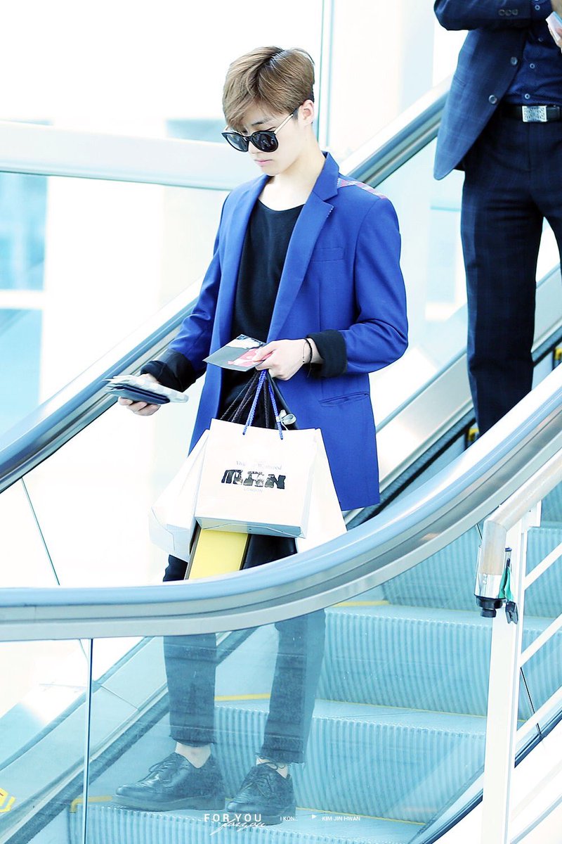 jinhwanpics's tweet photo. https://t.co/71XZF8gGNJ