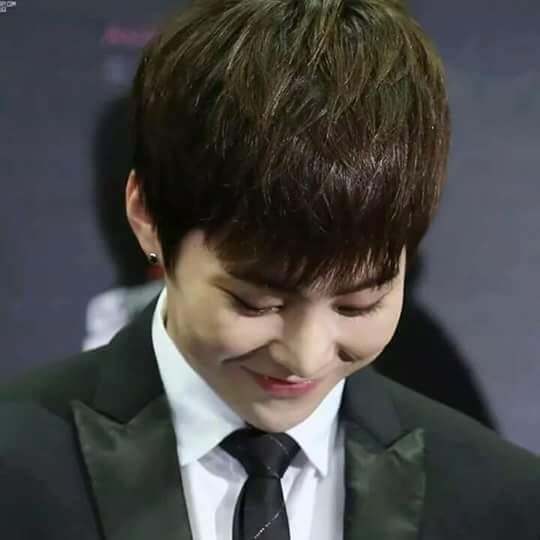 bestEXOpictures's tweet photo. Xiumin's shy smile 😍 https://t.co/bz3cnnTcfK
