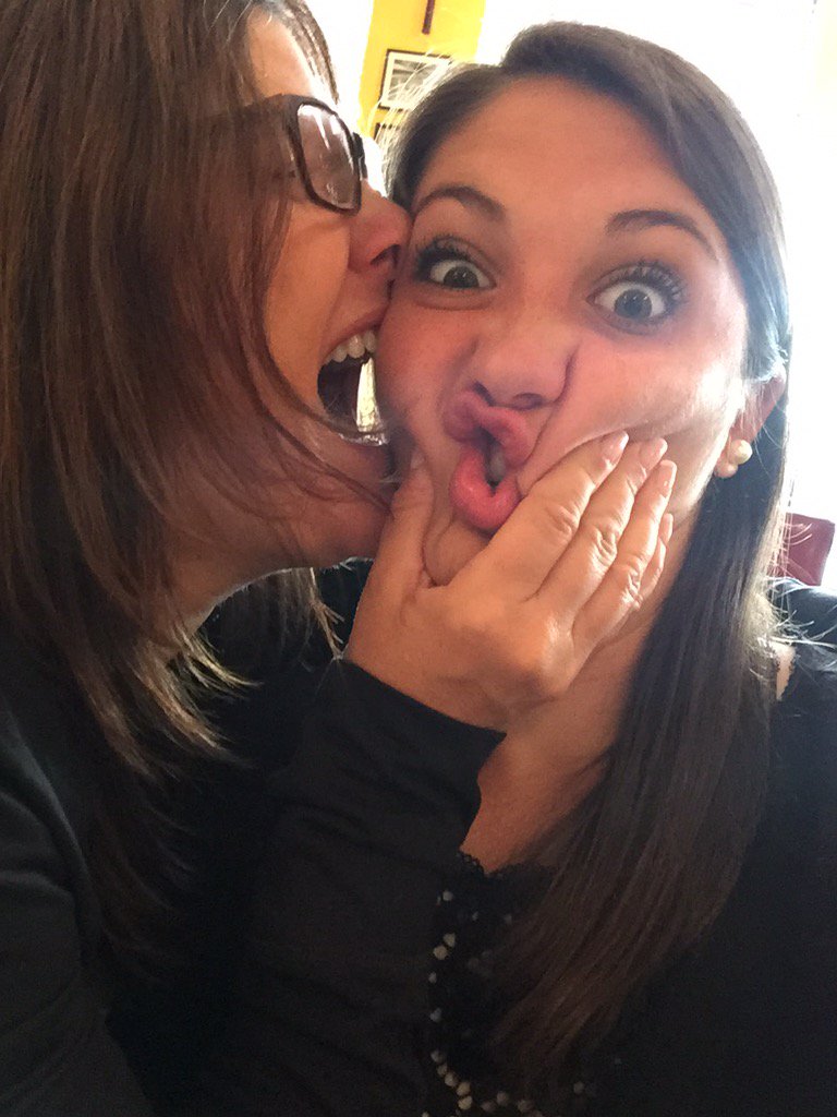 jerzeygirl66's tweet photo. @_Maddss gimme this face! #bitepinchsqueezeπ #alldaylong #getinmysuitcase #finishstrong #podima4evah https://t.co/6H0fJxziUy