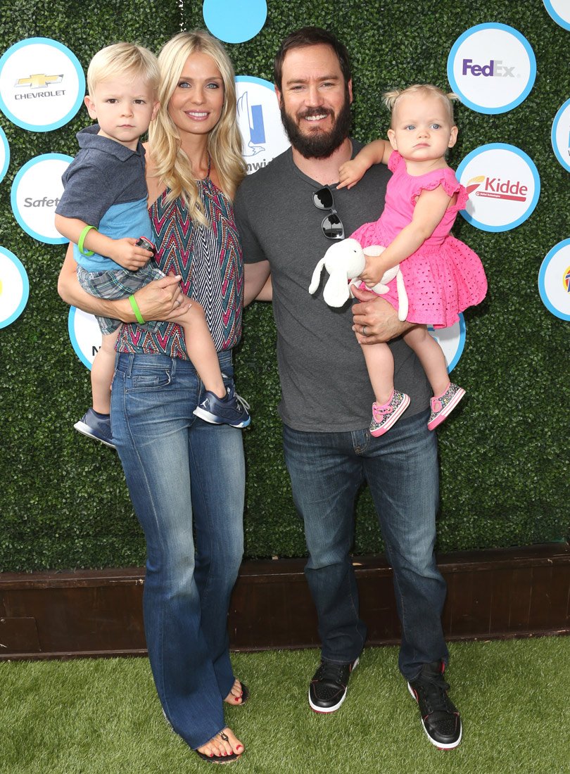 Mark Paul Gosselaar Family