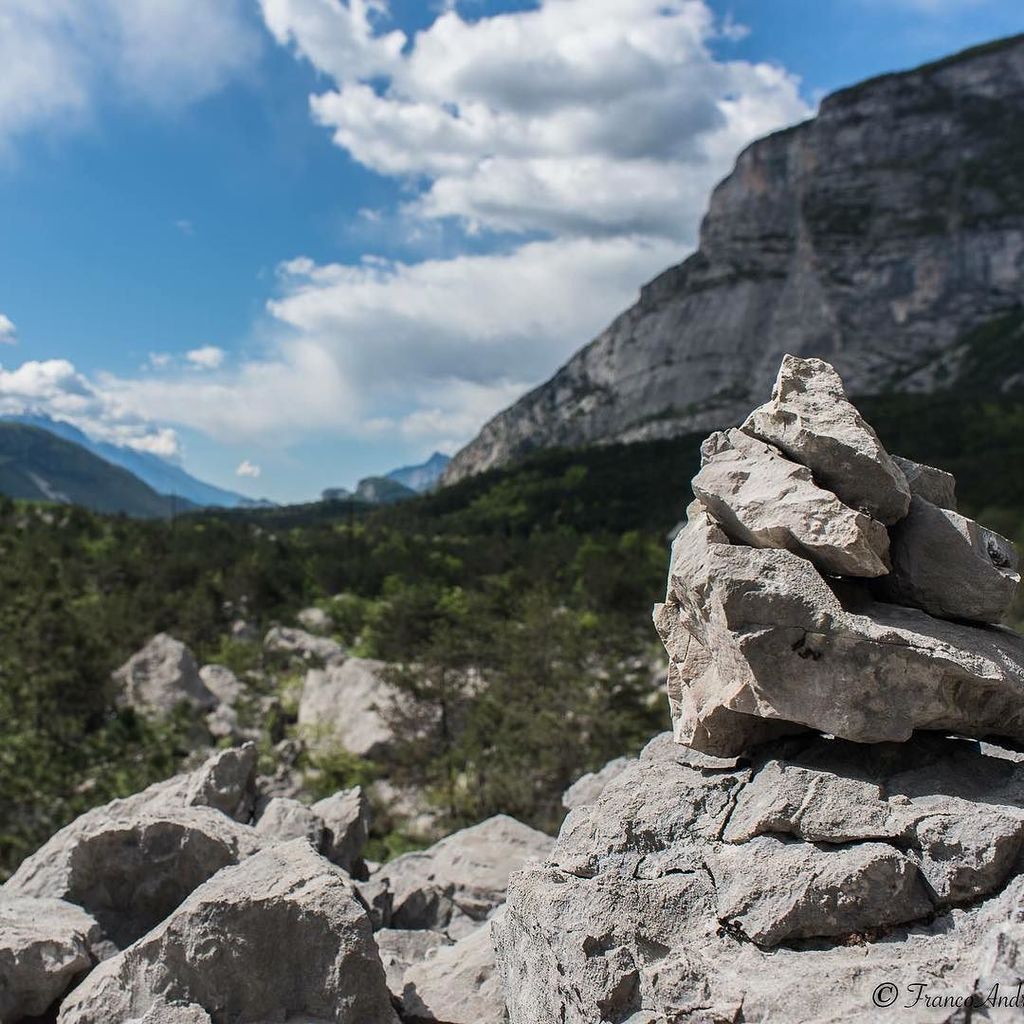 Macfan1963's tweet photo. Marocche di Dro #marocche #dro #Trentino #nikonofficials #nikonitalia #trentinodavivere #valledeilaghi #valdelvent … https://t.co/qJnBpempcL