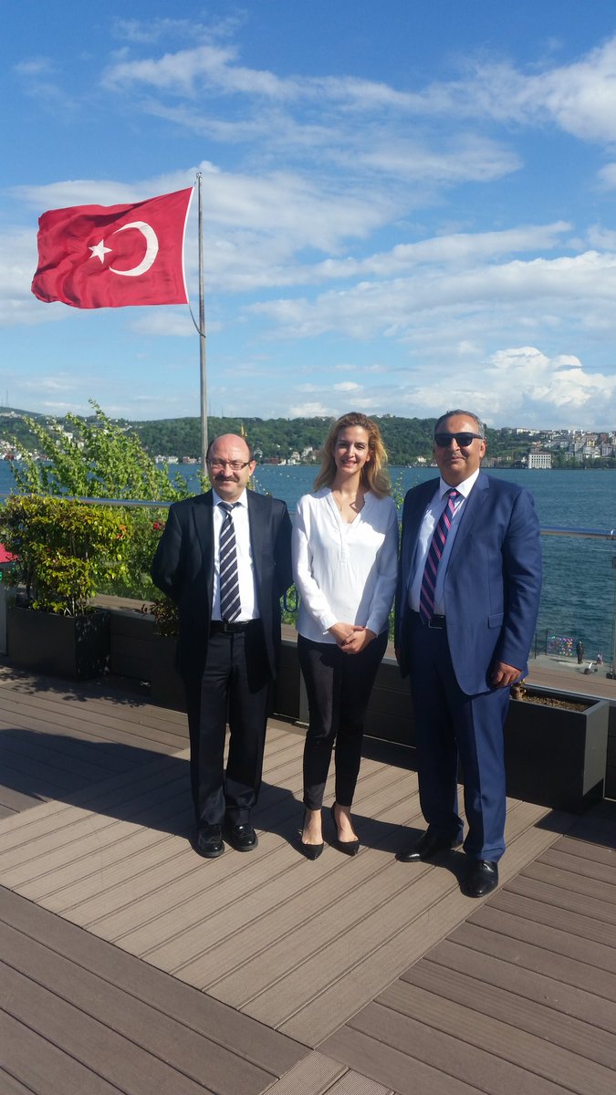 Cumhurbaşkanı Gen.Sekr.Yard.Metin Kıratlı Bey &amp;Kartal Cumhuriyet BaşSavcısı Fatih Dirican okulumuzu ziyaret ettiler.