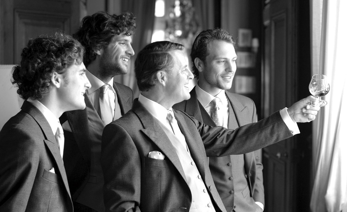 cognacgodet's tweet photo. Today is the story of 3 brothers who continue a 15th generation tradition of Cognac crafting #cognac #spirit #godet https://t.co/ylELymxMTu