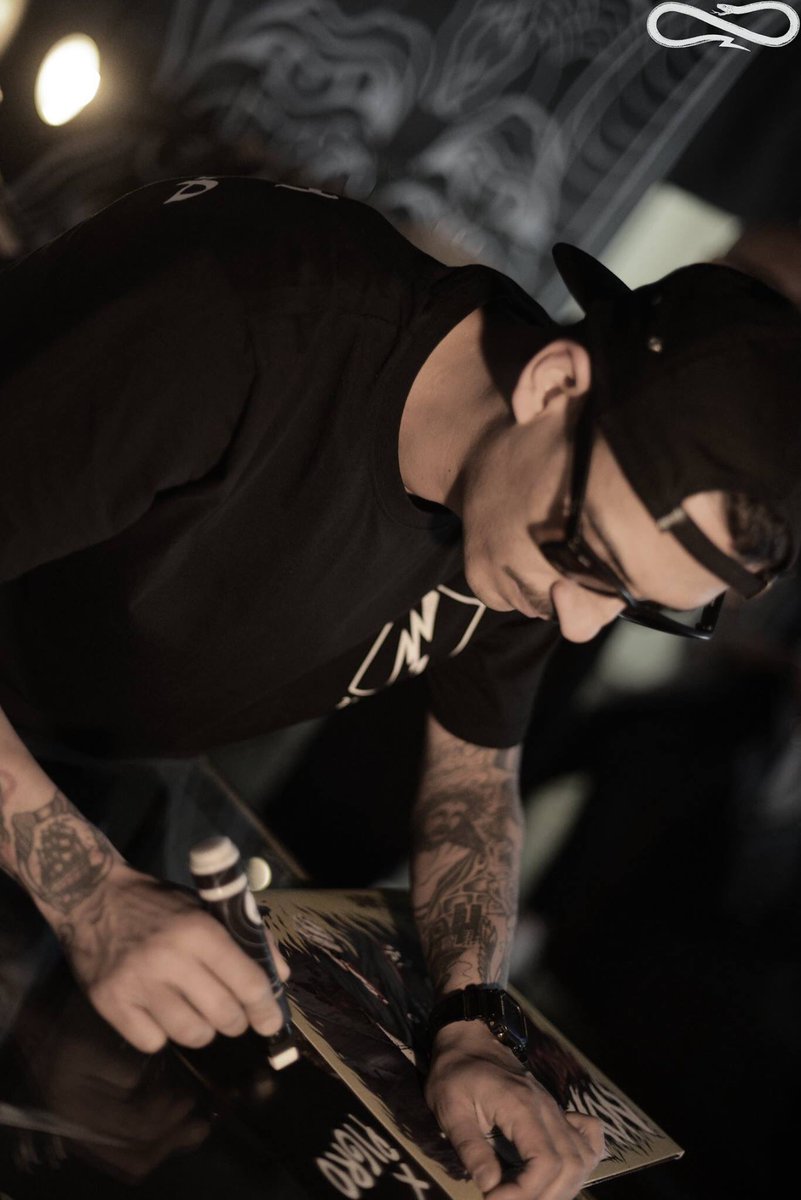 Emblema del sesso e della dannazione <a href="/Noyzofficial/">Noyz Narcos</a> <a href="/PropagandaRoma/">Propaganda Agency</a>