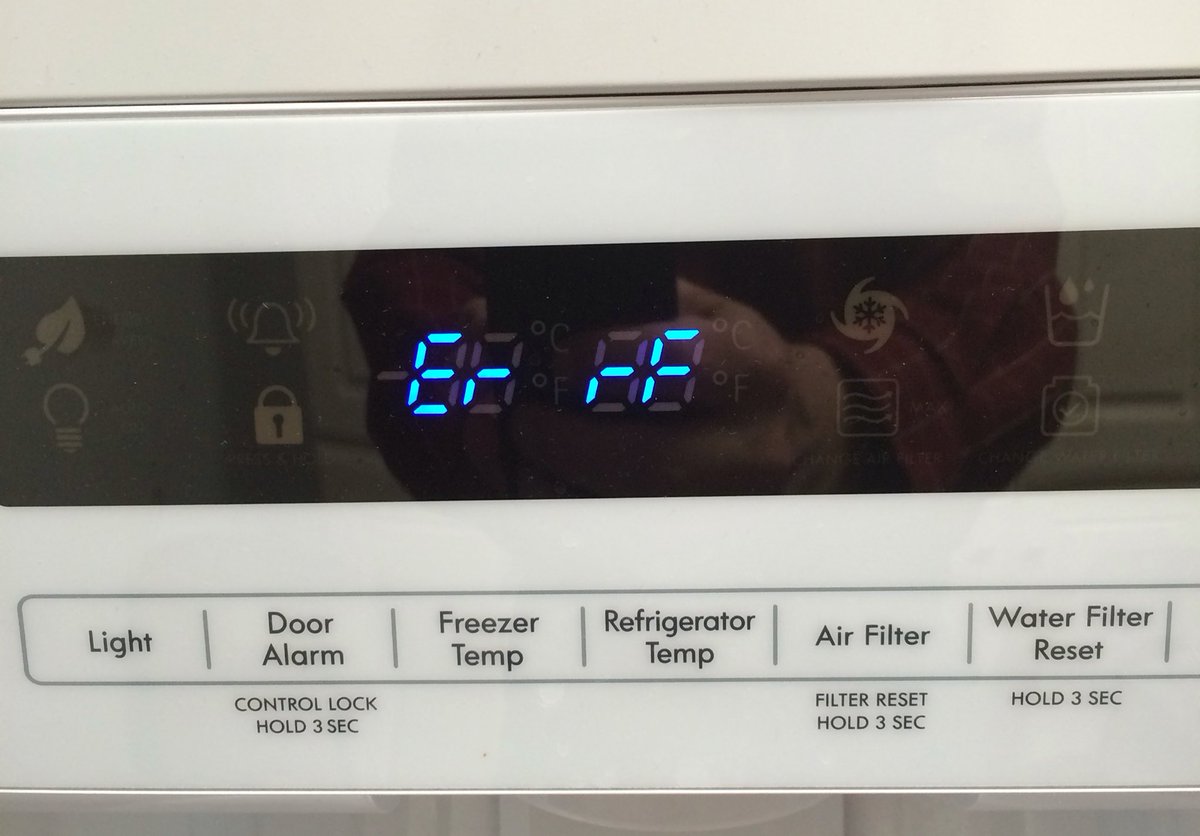 corrigomike's tweet photo. Refrigerator broken? Lots of appliance repair techs on GetCru! @GetCruSupport #fieldservice #appliancerepair #qbo https://t.co/DwlLEAbrab