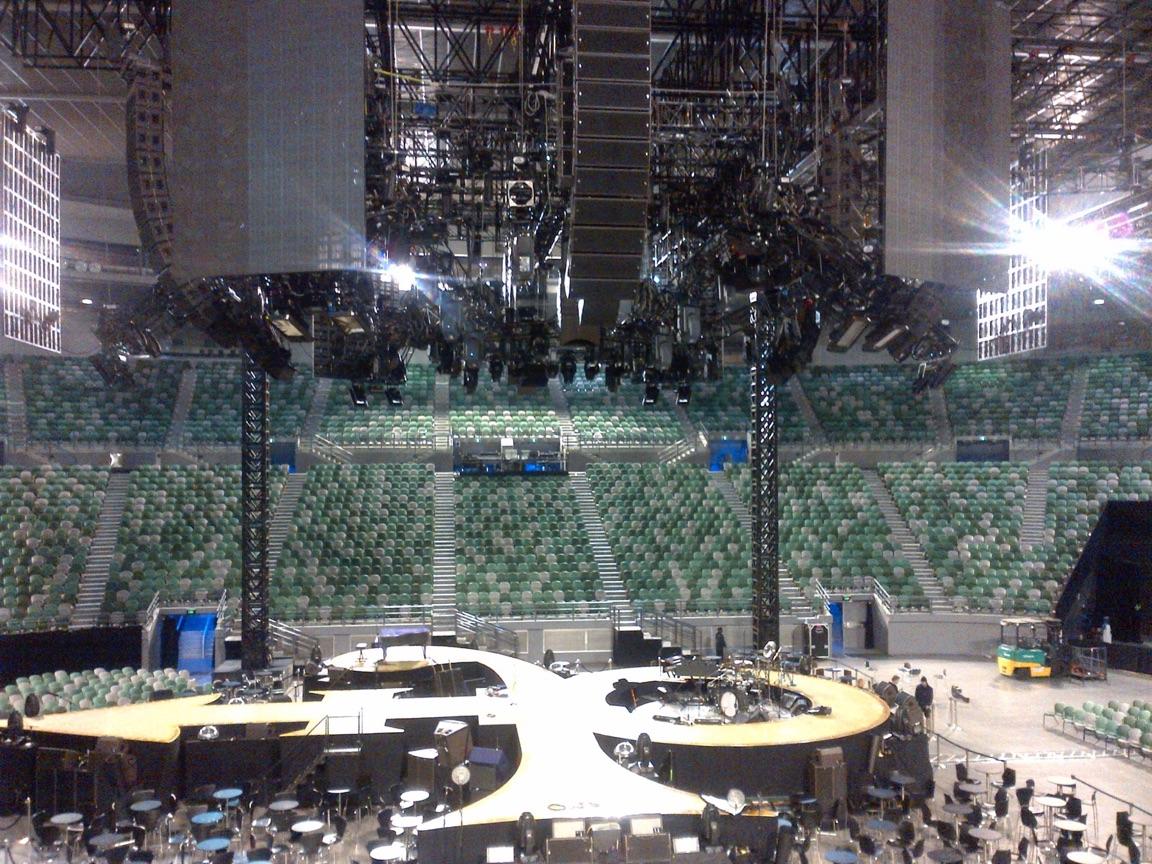 NeverSleepProd's tweet image. My last performance with Prince as his FOH engineer. #2012 #FOH #Engineer #RIPPrince #Legend