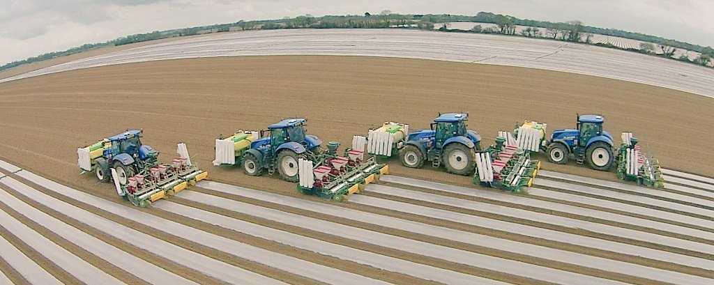 samcosystem's tweet photo. We're busy drilling today #samcopower @FTMTA_ #WorldRecord @maizegrowers @hmullerr https://t.co/BwMtQUgzr4