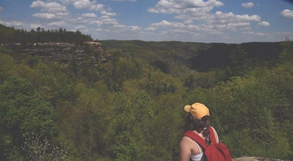 CatGroeber's tweet photo. Perfect hiking day!🌿 https://t.co/myVgotDNjv