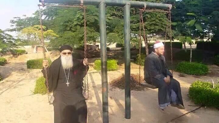 Pensilvanya Belediyesi'nin yaptırdığı "Dinler Arası Diyalog Parkı" Hocaefendi'nin bedduasıyla açıldı.