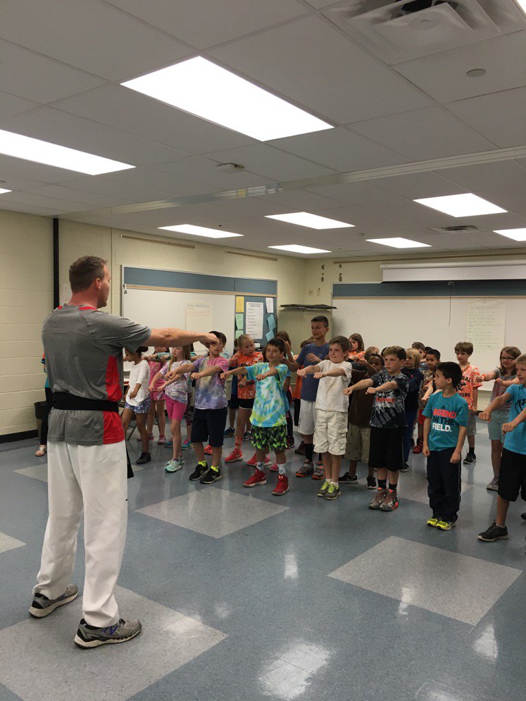 MrsKellyRT's tweet photo. Learning respect and discipline with Master Bob from Dover Dragons. @mem76rt @hdusich https://t.co/lEwFXq7QjK