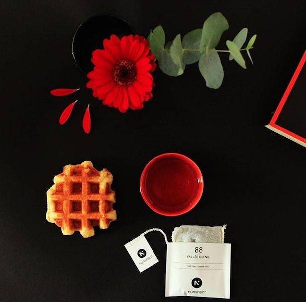 “There is something in the nature of tea that leads us into a world of quiet contemplation.” – Lin Yutang 📷 @evouthe