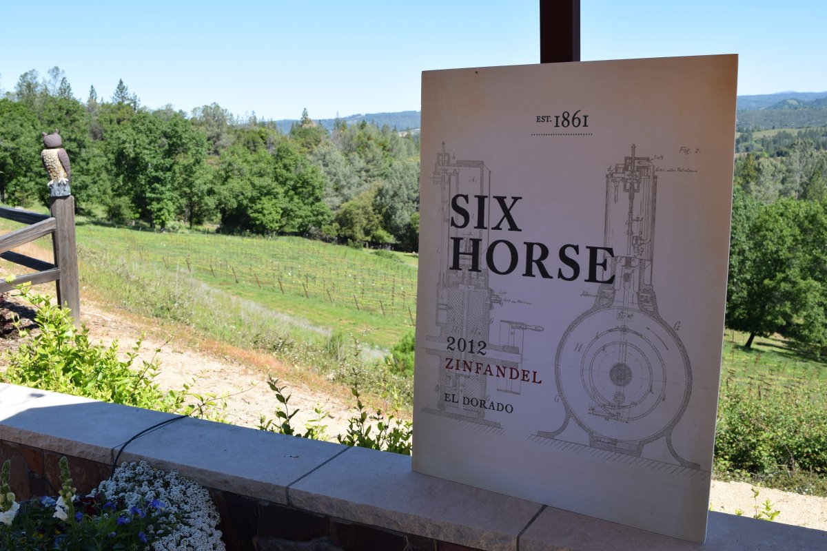 Happy Monday from all of us here at Skinner! Cheers! #sixhorse #winewithaview